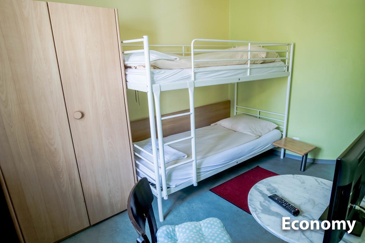 Hotel & Backpackers Zak Schaffhausen Exteriör bild