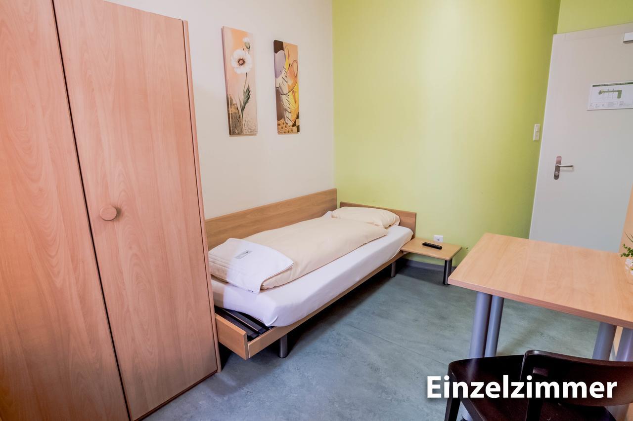 Hotel & Backpackers Zak Schaffhausen Exteriör bild