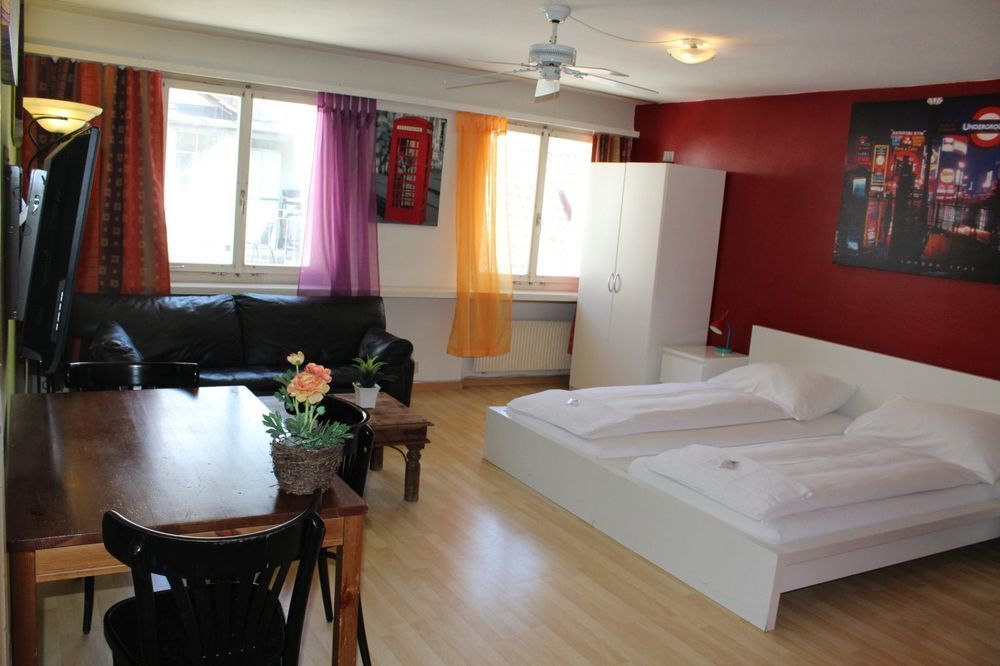 Hotel & Backpackers Zak Schaffhausen Exteriör bild